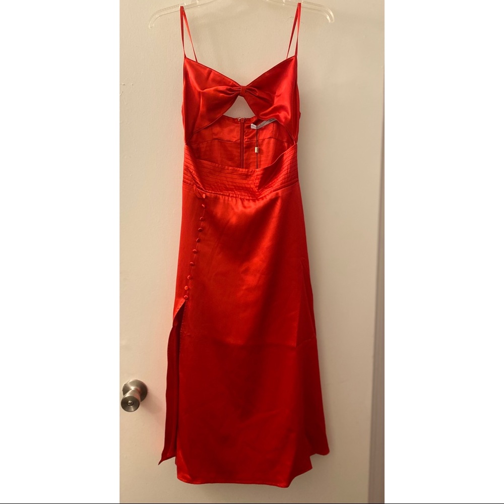 Dress - Picture 5 of 6